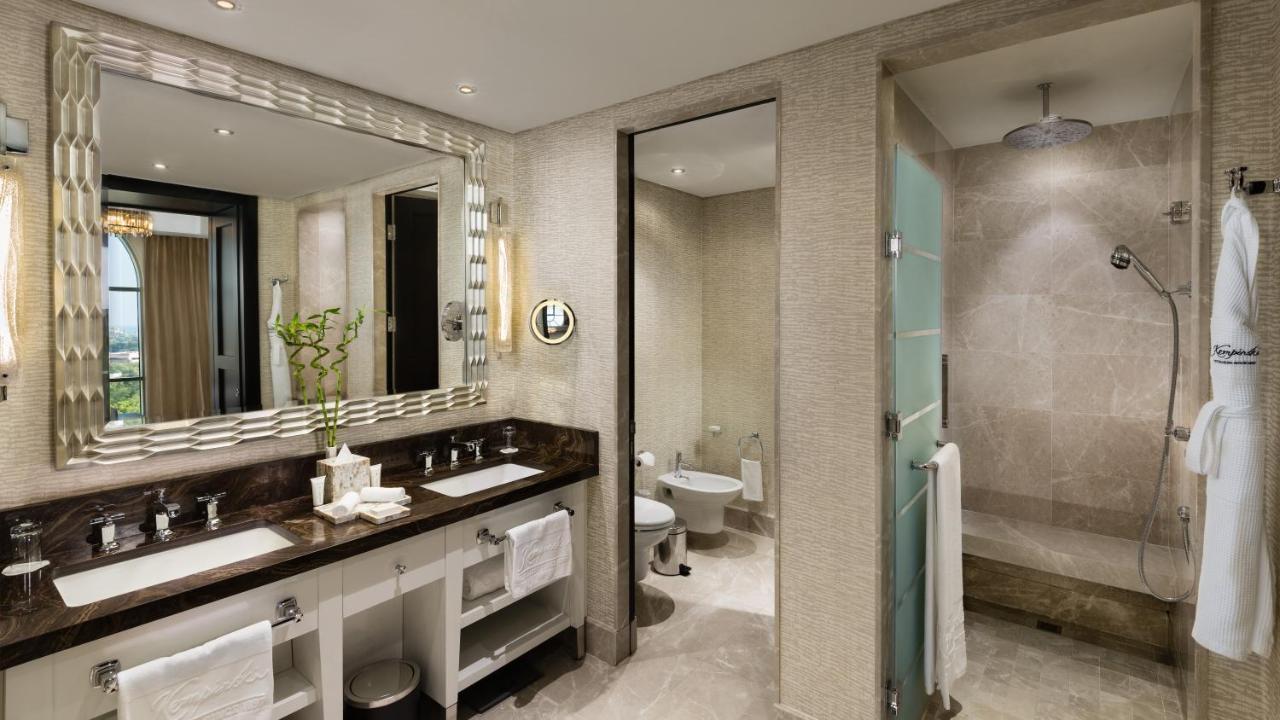 Aspen Chalets By Kempinski Hotel Mall Of The Emirates Dubai Buitenkant foto