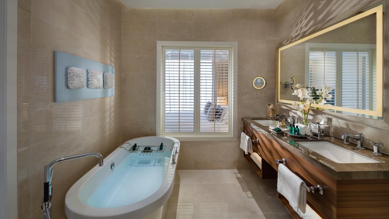 Aspen Chalets By Kempinski Hotel Mall Of The Emirates Dubai Buitenkant foto